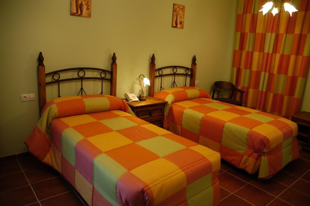 Hotel Rural Los Chaparros Freila Δωμάτιο φωτογραφία