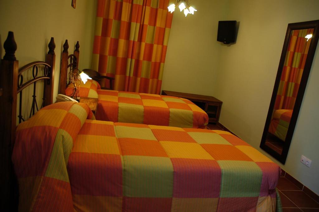 Hotel Rural Los Chaparros Freila Δωμάτιο φωτογραφία